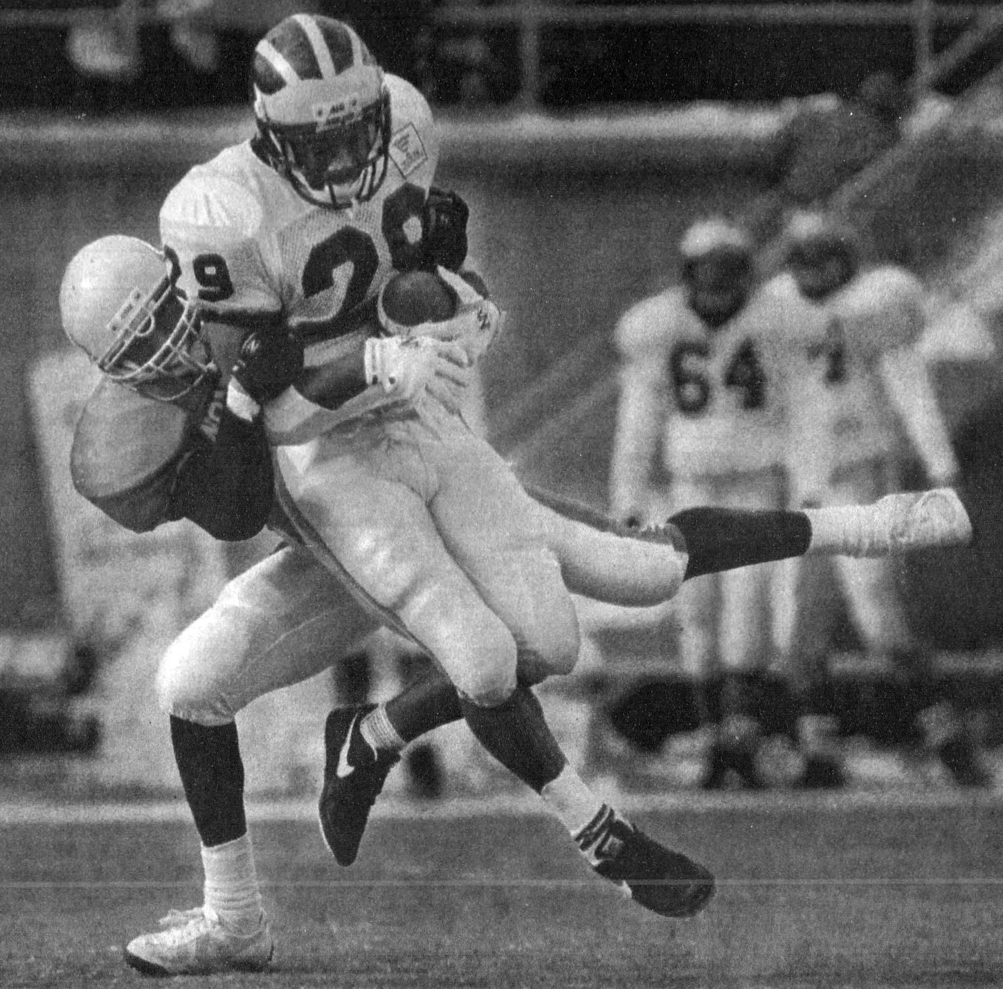 1993 NCAA Division I-AA Playoffs, First Round — Delaware 49, Montana 48